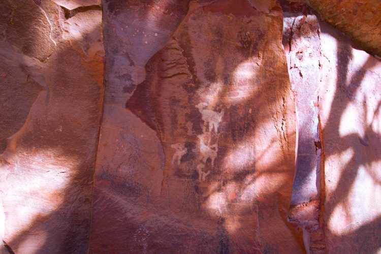 Préhistoire de la peinture : les plus anciennes traces de peinture rupestre